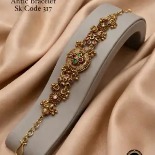 Authentic jewellery image 7