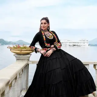 Ethnic Sarees Collection image 10