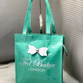 Handbags image 3