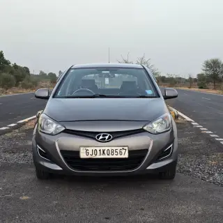 Hyundai i20 image 2