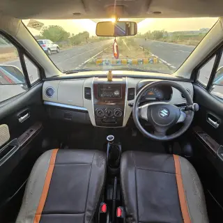 Maruti WagonR image 9